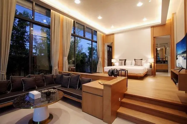 5 Bedroom Luxury Pool Villa