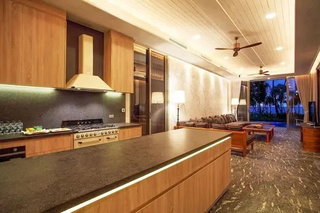 Luxury Villa, 5 Yatak Odası, Kişiye Özel Havuzlu, Denize Sıfır