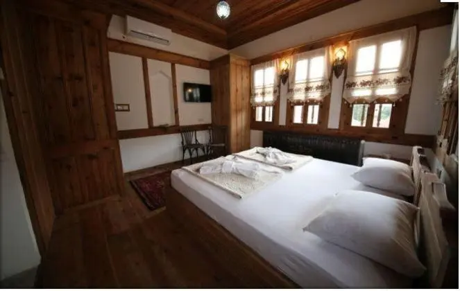 Standart Oda, Bahçe Manzaralı