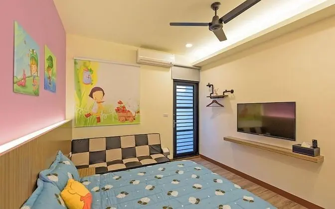 Tek Büyük Yataklı Oda, Balkon (2 Adults + 1 Child)