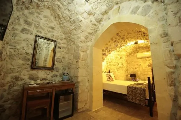 Semiramis, Bahçe Manzaralı, Jakuzili