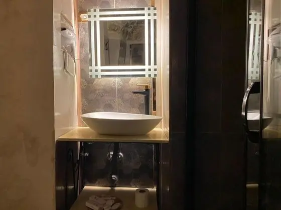 Sümer, Bahçe Manzaralı