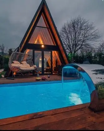 Deluxe Bungalow,Göl Manzaralı,Havuzlu