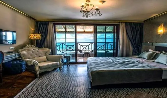 Deluxe Oda Balkonlu, Deniz Manzaralı, Balkonlu