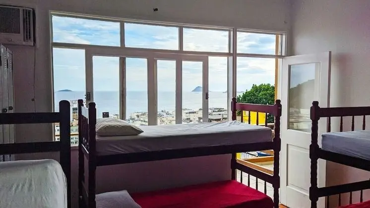 Superior Ortak Ranzalı Oda, Karma Ranzalı Oda, Deniz Manzaralı (Vidigal)