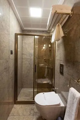 Royal Tek Büyük Yataklı Oda, 1 En Büyük (King) Boy Yatak, Sigara İçilmez, Şehir Manzaralı