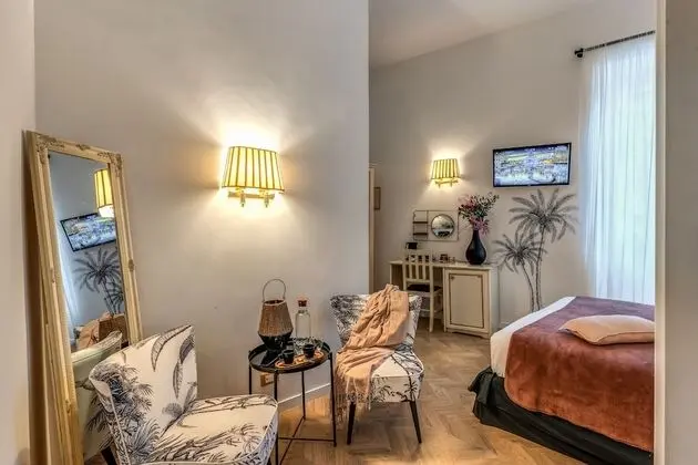 Standard Tek Büyük Yataklı Oda