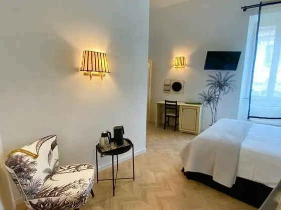 Standard Tek Büyük Yataklı Oda