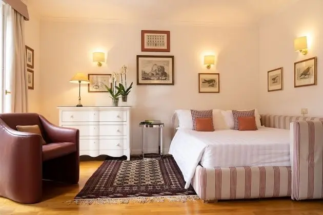 Romantic Stüdyo, Şehir Manzaralı