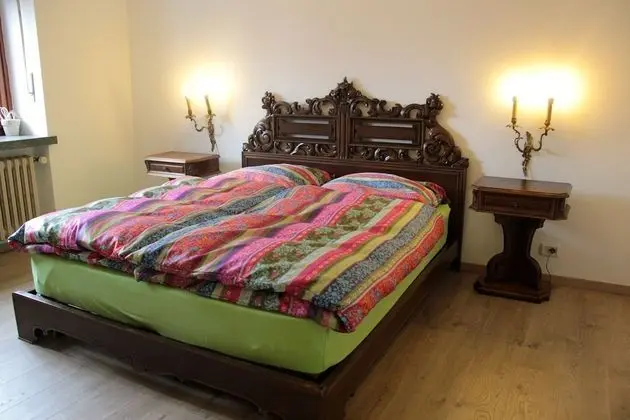 Club Tek Büyük Yataklı Oda