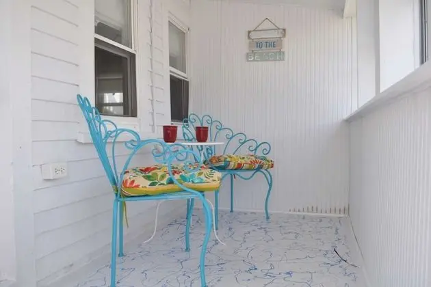 Ev (Baby Love Shack)