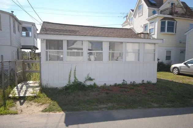 Ev (Baby Love Shack)