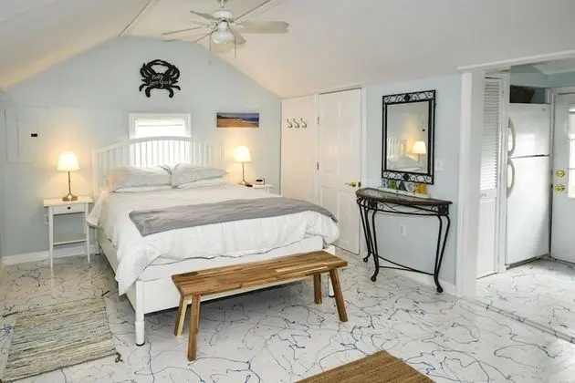 Ev (Baby Love Shack)