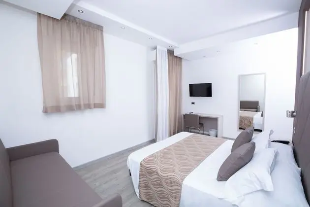 Standard Tek Büyük Yataklı Oda