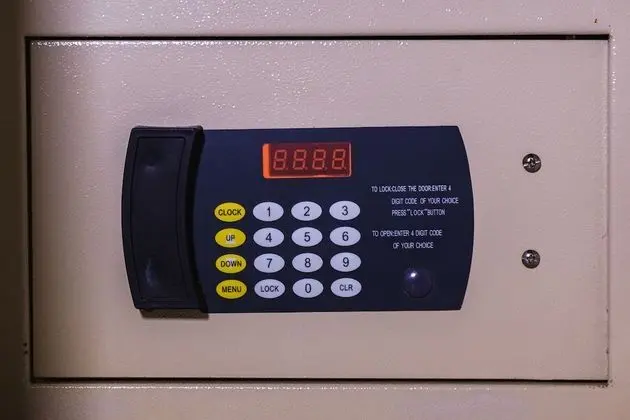 Business Tek Büyük veya İki Ayrı Yataklı Oda