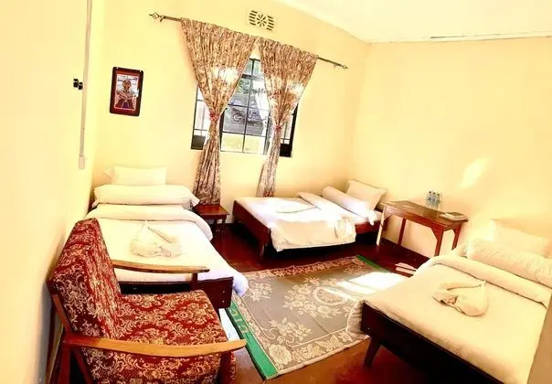 Üç Kişilik Oda