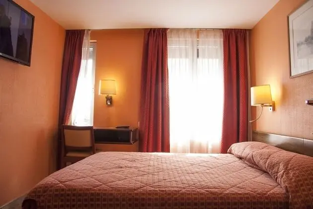 Family Oda, 2 Yatak Odası (Adjoining Rooms)