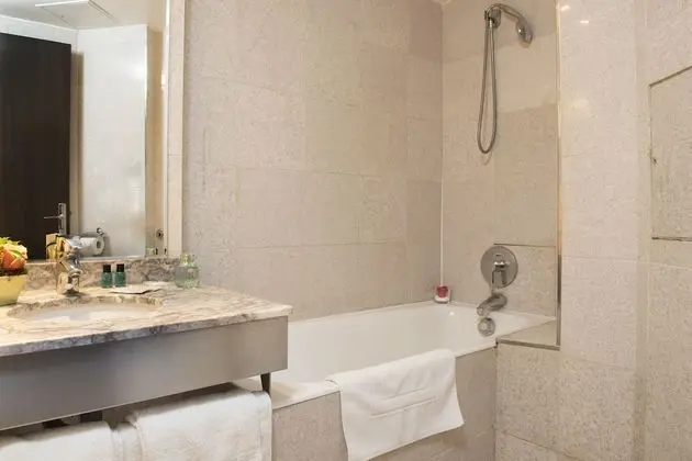 Family Oda, 2 Yatak Odası (Adjoining Rooms)