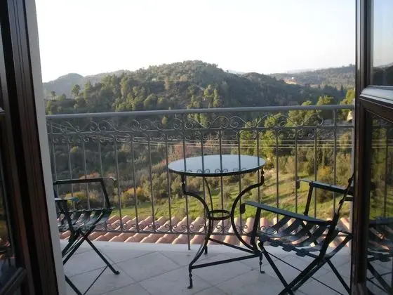 Tek Büyük Yataklı Oda, Balkon, Dağ Manzaralı