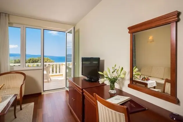 Comfort Tek Büyük Yataklı Oda, 1 En Büyük (King) Boy Yatak, Balkon, Plaj Kenarı