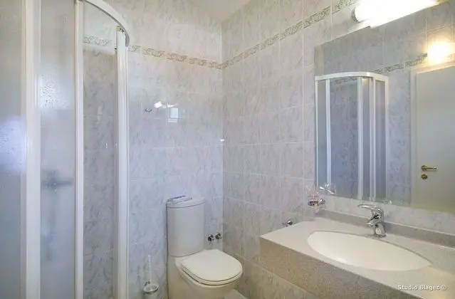 Comfort Tek Büyük Yataklı Oda, 1 En Büyük (King) Boy Yatak, Balkon, Plaj Kenarı