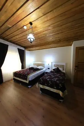 Superior Tek Büyük veya İki Ayrı Yataklı Oda