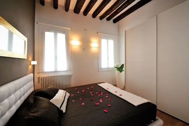 Apartment, 2 Bedrooms, Colleoni Holidays