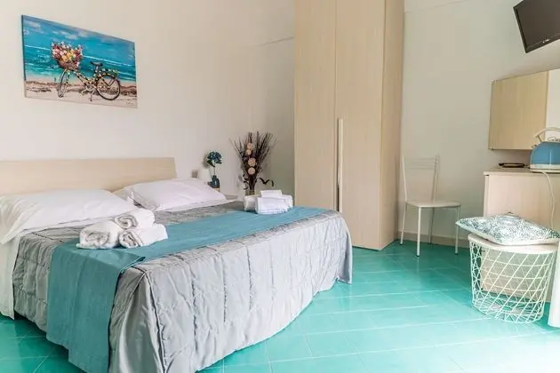 Tek Büyük Yataklı Oda, Deniz Manzaralı (Depandance)
