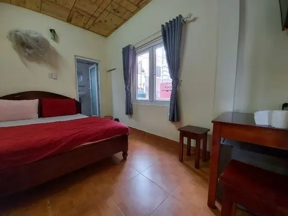 Tek Büyük Yataklı Oda, Ortak Banyo