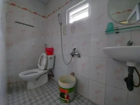 Tek Büyük Yataklı Oda, Ortak Banyo