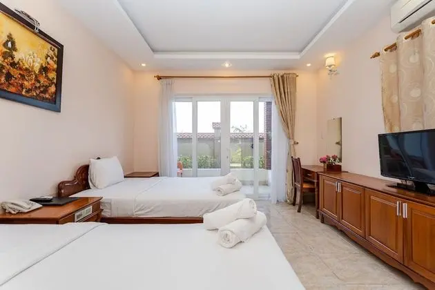 Deluxe Üç Kişilik Oda, Bahçe Manzaralı