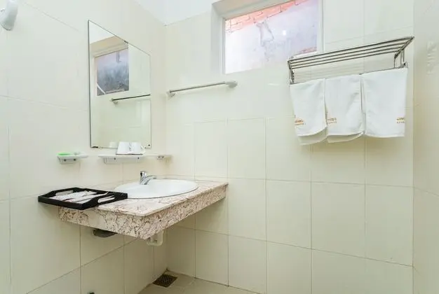 Deluxe Üç Kişilik Oda, Bahçe Manzaralı