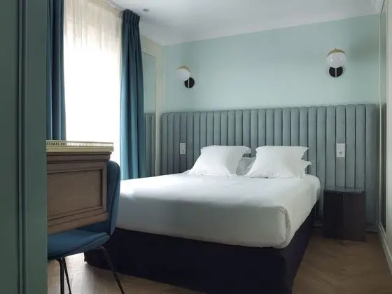 Classic Tek Büyük Yataklı Oda