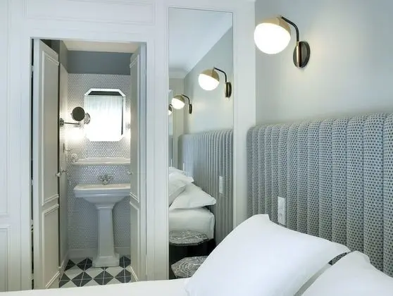 Classic Tek Büyük Yataklı Oda