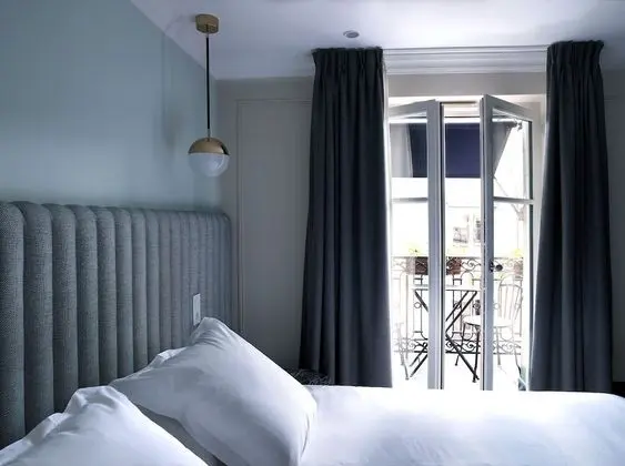 Classic Tek Büyük Yataklı Oda