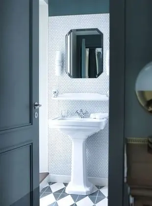 Classic Tek Büyük Yataklı Oda