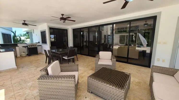 Villa, Sigara İçilebilir