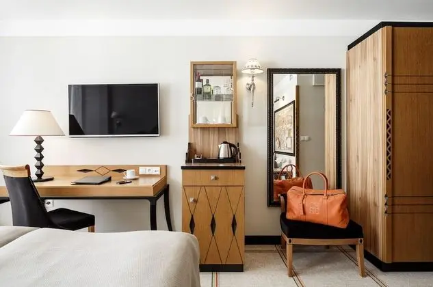 Deluxe Tek Büyük Yataklı Oda, Balkon, Dağ Manzaralı