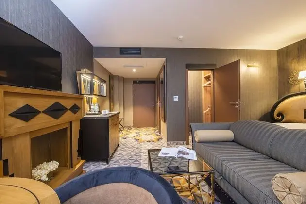 Deluxe Tek Büyük veya İki Ayrı Yataklı Oda