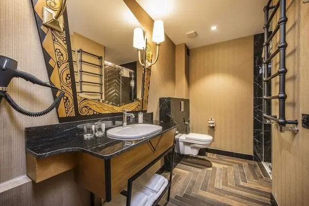 Deluxe Tek Büyük veya İki Ayrı Yataklı Oda