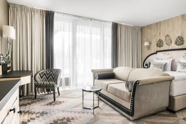 Premium Tek Büyük veya İki Ayrı Yataklı Oda