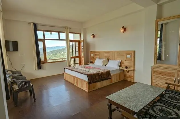 Deluxe Dört Kişilik Oda