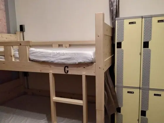 Ortak Ranzalı Oda, Sadece kadınlar için