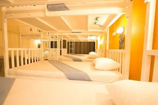 Mixed Dorm Room