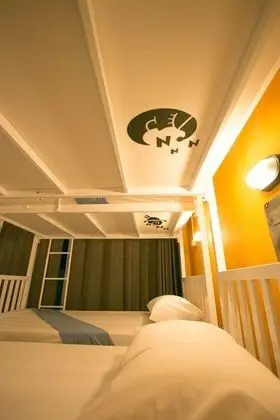 Mixed Dorm Room