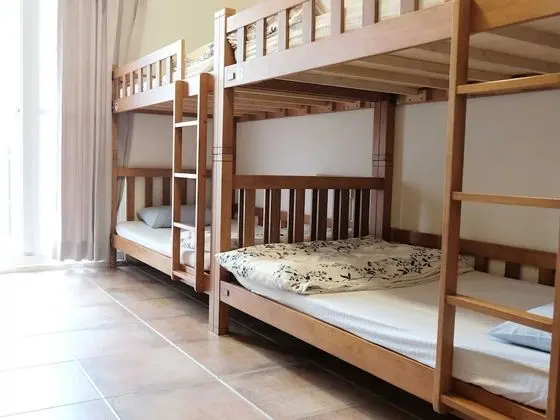 Ortak Ranzalı Oda, Sadece kadınlar için