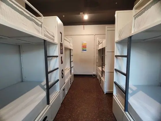 8 Bed Mixed Dorm Ensuite