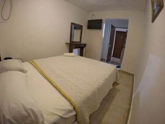 Tek Büyük Yataklı Oda, 1 Çift Kişilik Yatak