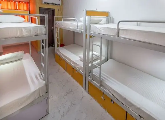 Standard Ortak Ranzalı Oda, Sadece kadınlar için