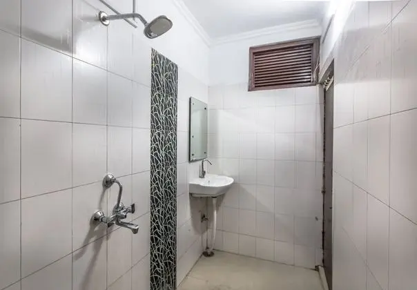 Standard Ortak Ranzalı Oda, Sadece kadınlar için